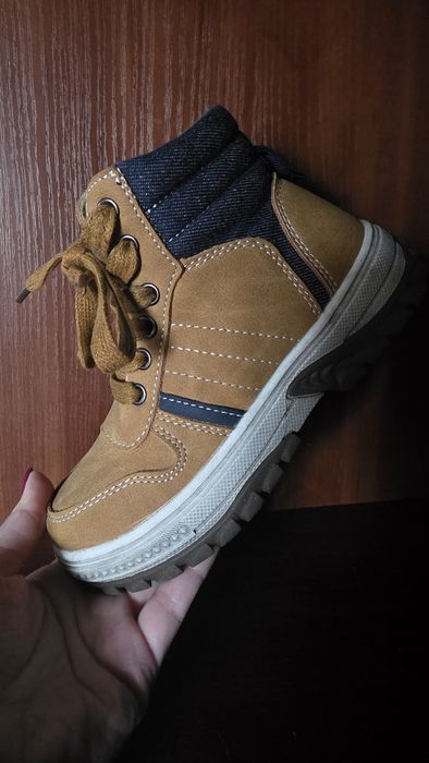 Осенние ботинки в очень хорошем состоянии