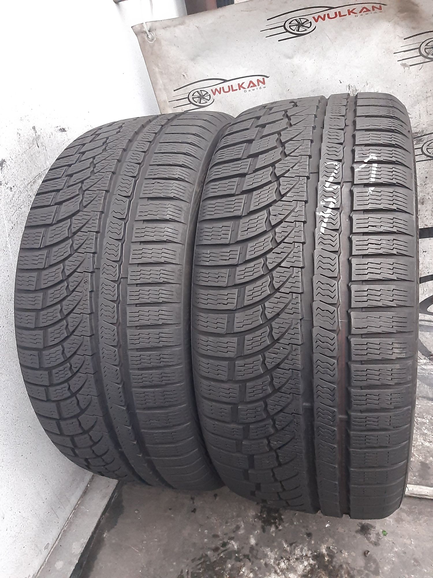 245/35r20 95W Nokian WR A4