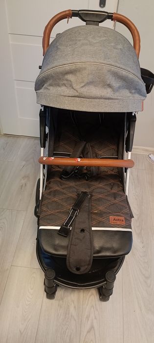 Wózek spacerowy Astra Carrello
