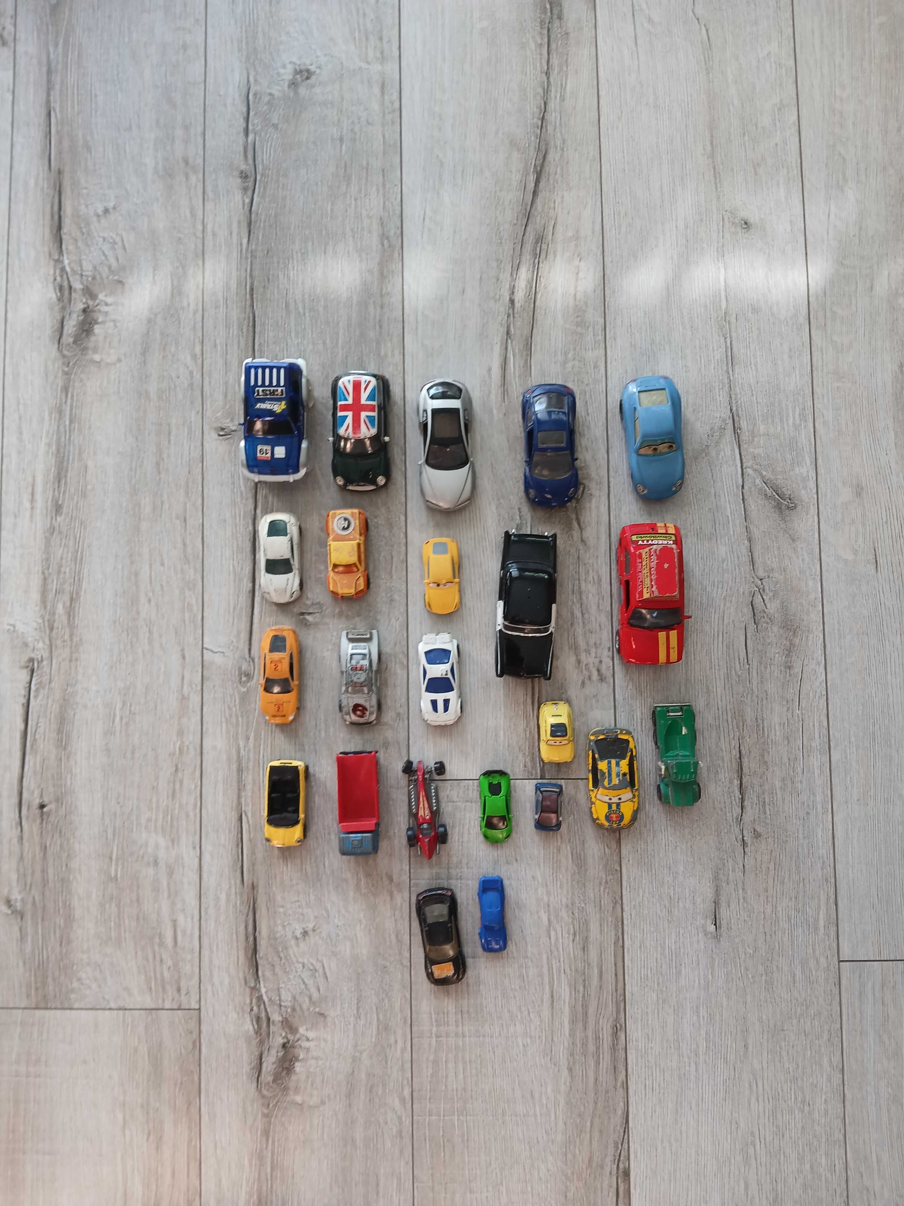 Stare resoraki autka - Hot Wheels, Mini Cooper, Fiat 126p i inne