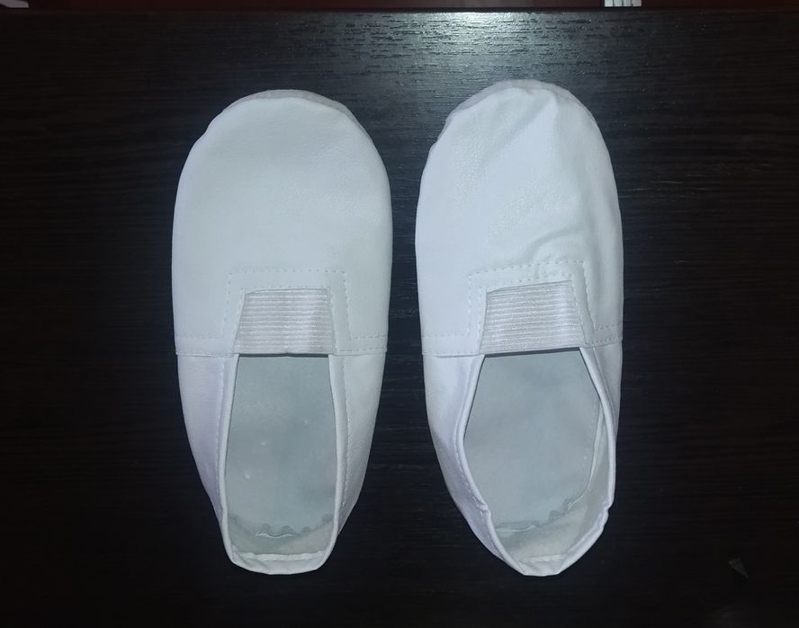 Чешки дитячі нові 19 см