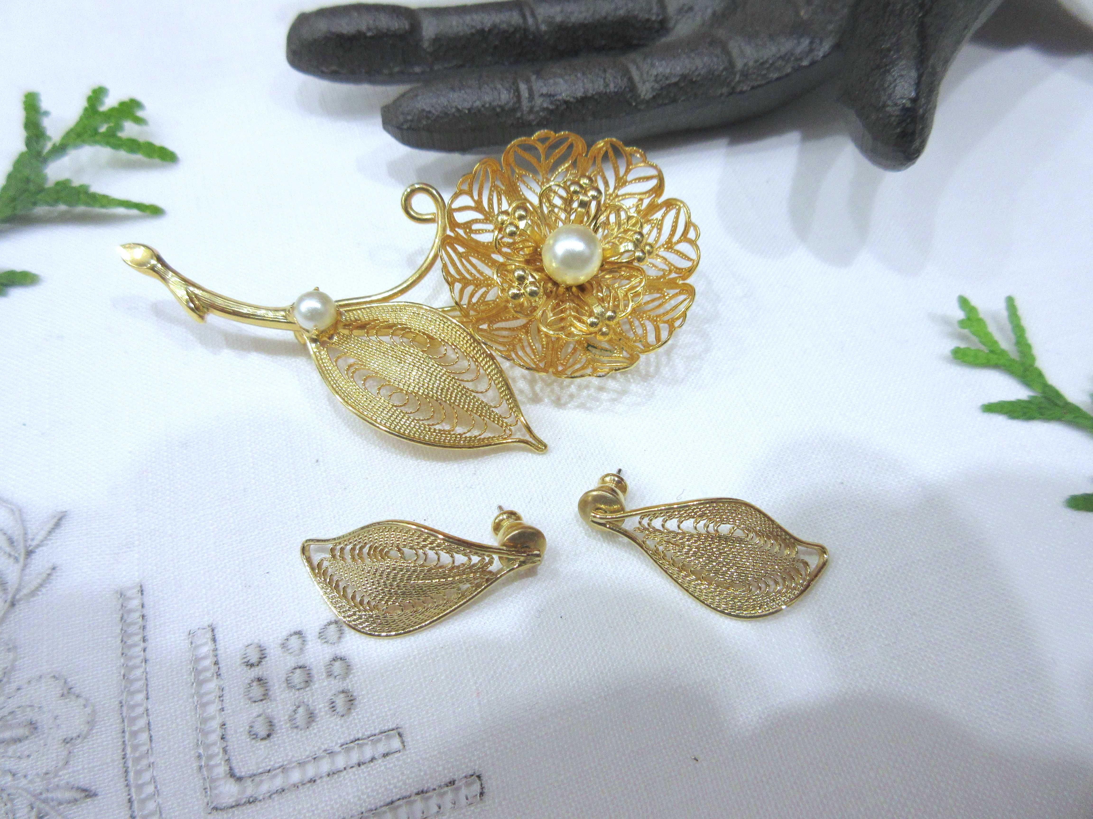 Stara biżuteria perłowa broszka kolczyki lata 80