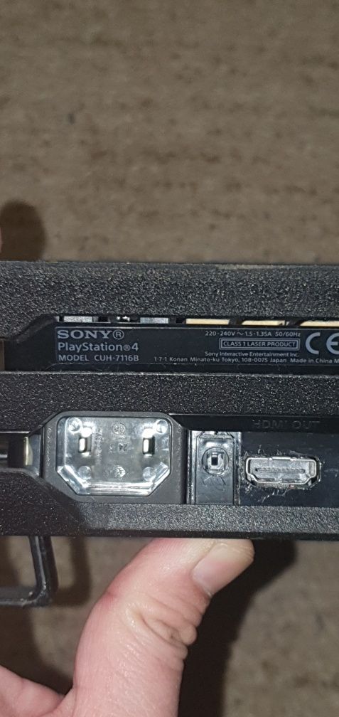 PsayStation 4 pro 1TB