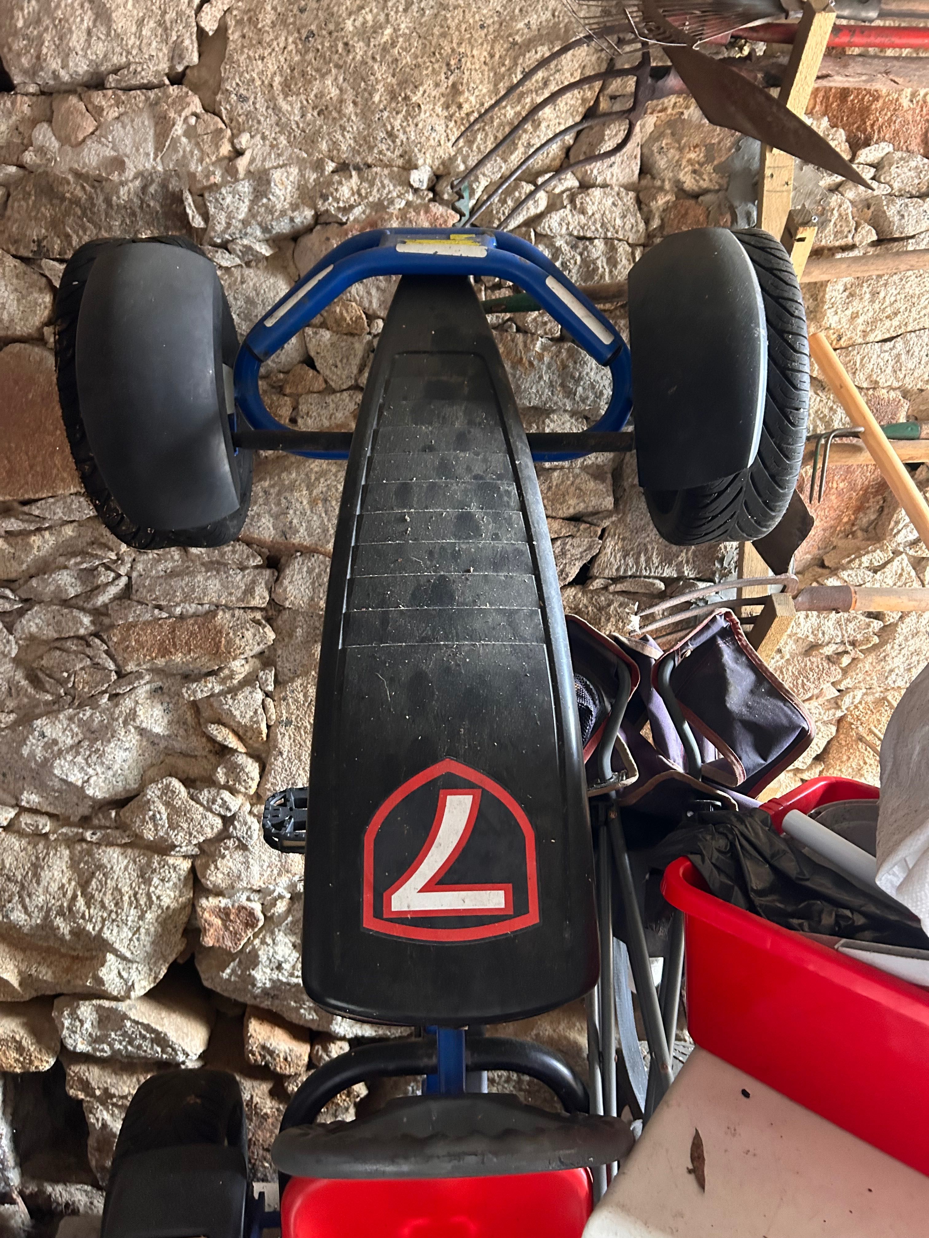 Kart 4 rodas, Desocupar Espaço