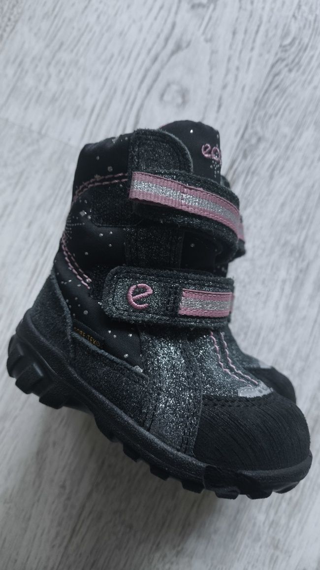 Buty dziecięce Ecco zimowe buciki kozaki dziewczęce 20