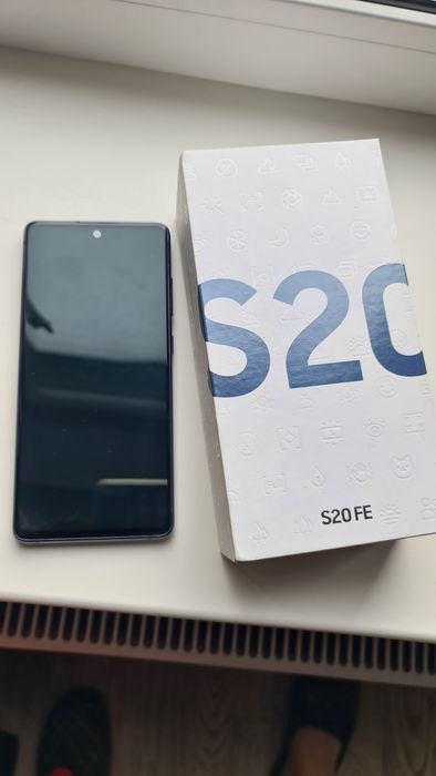 Samsung S20 FE Б/У