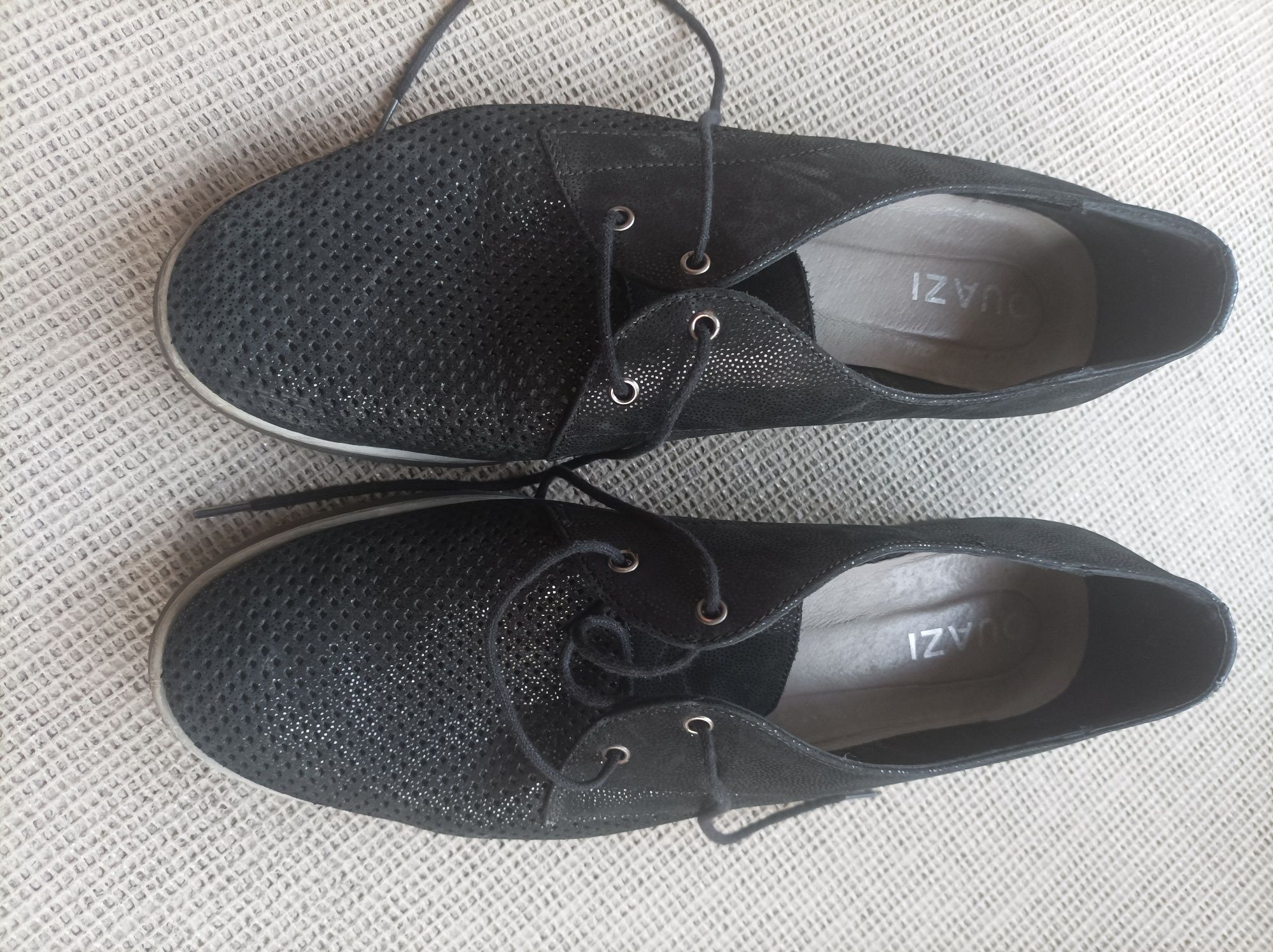 Buty czarne wiosenne 40 quazi