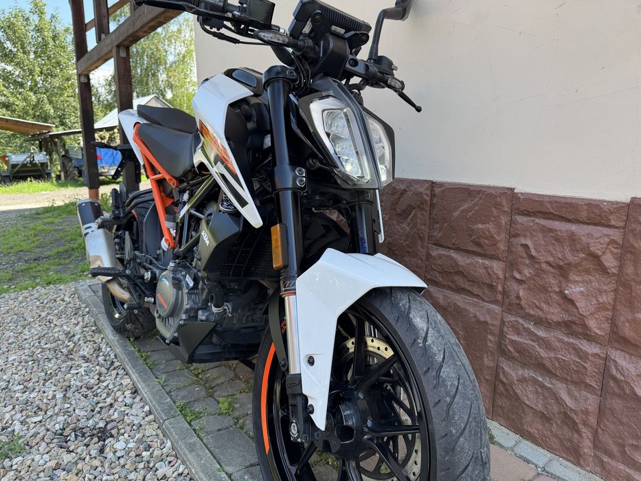 KTM DUKE 125 ABS 10/2020r kat b/A1