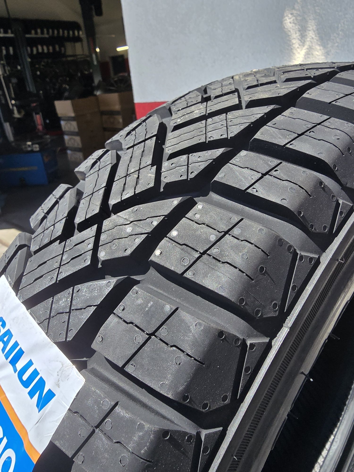 Opony dostawcze 205/75R16C 10PR Sailun 4Seasons MOCNE Agresywne ! Fv!