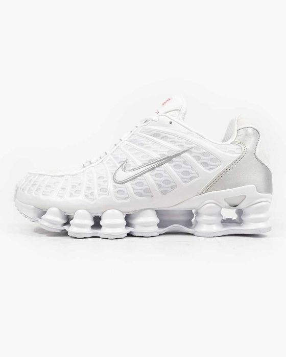 Унисекс белые кроссовки Nike Shox TL чорні кросівки найк шокс тл серые