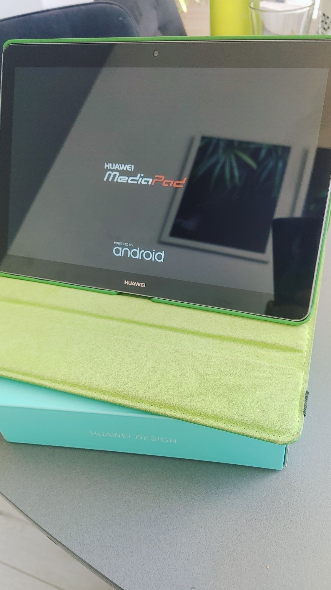 Tablet huwaei mediapad t3 10 pokrowiec etui bdb stan