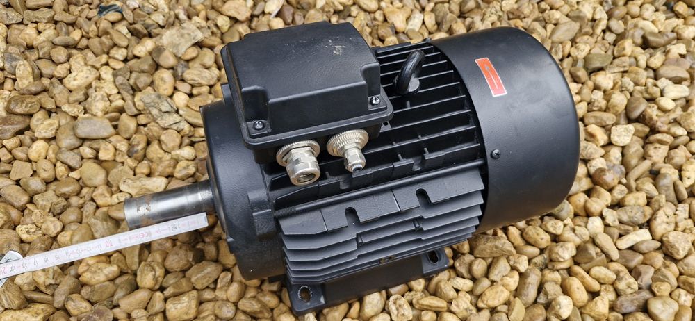 Silnik elektryczny 15kW 1500obr.