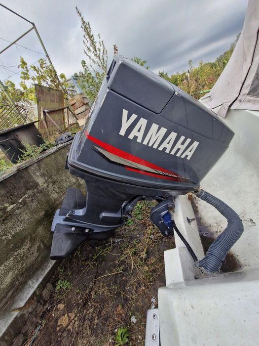 Продам лодочный мотор Yamaha 90