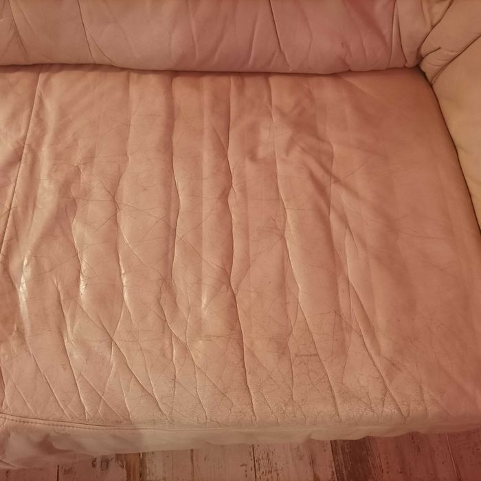 Oddam za darmo skórzaną sofę