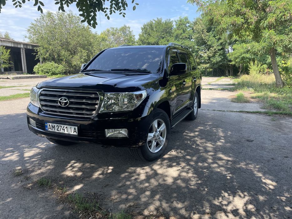 200 крузак 2011 года