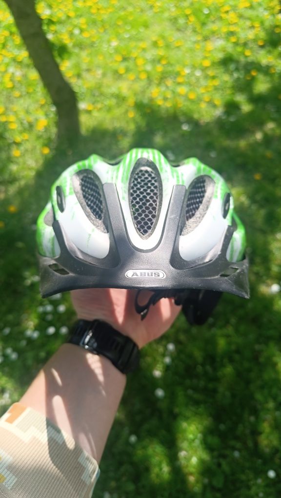 Kask rowerowy ABUS