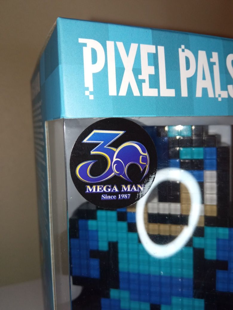 Pixel Pals Megaman Collectors Edition / edição limitada