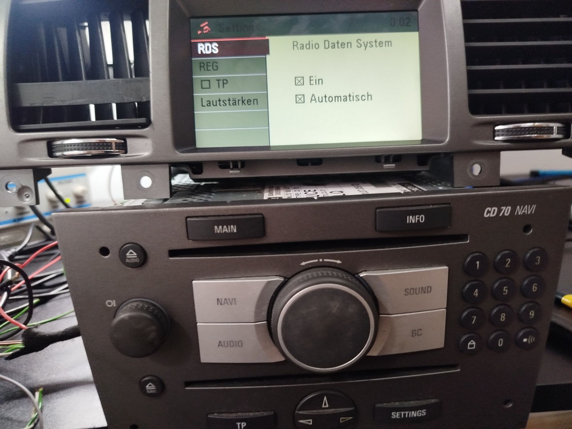 Wyświetlacze radio navi Vectra c signum sprawne  wylogowane
