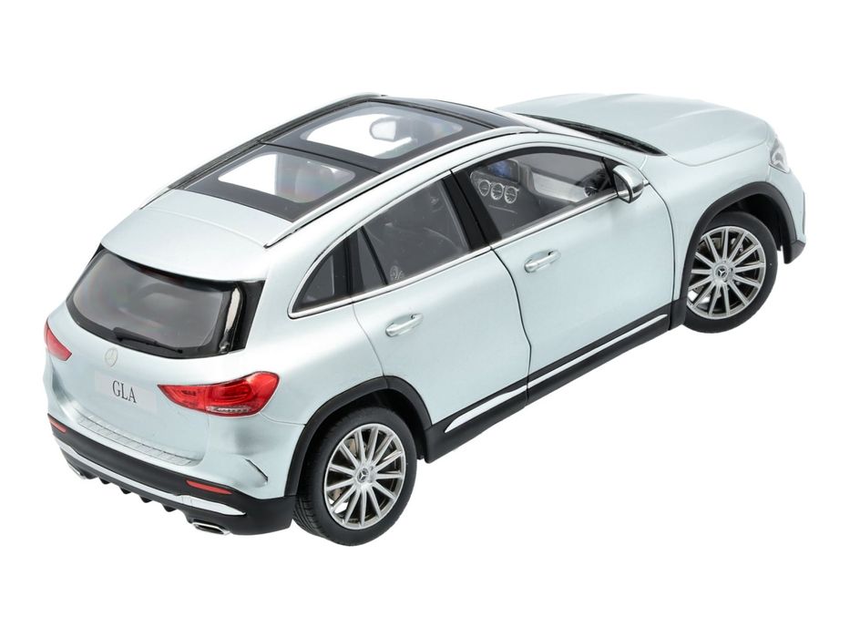 Miniatura 1 18 Mercedes GLA