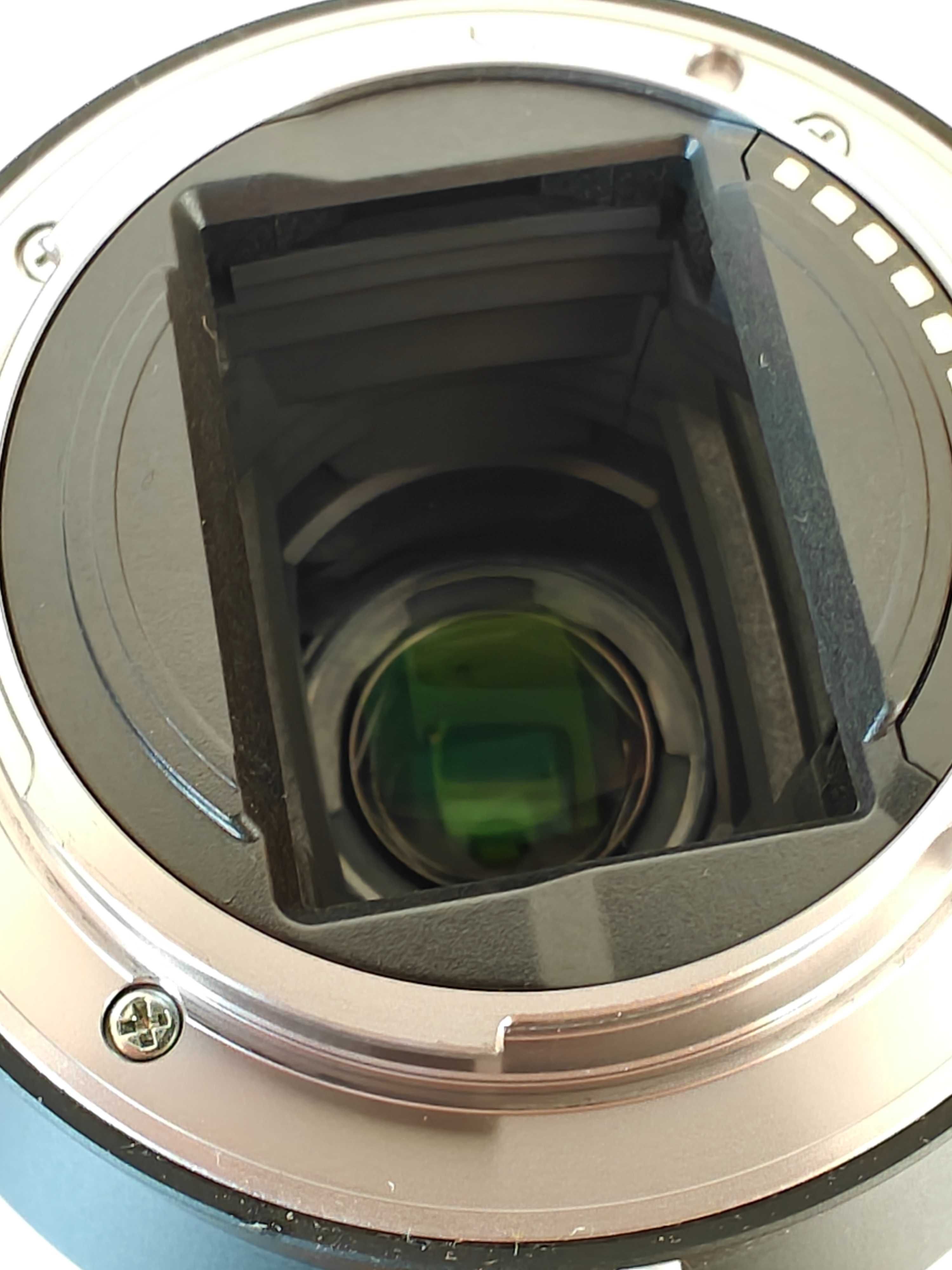 Sony FE 3.5-5.6 28–70mm OSS Lens