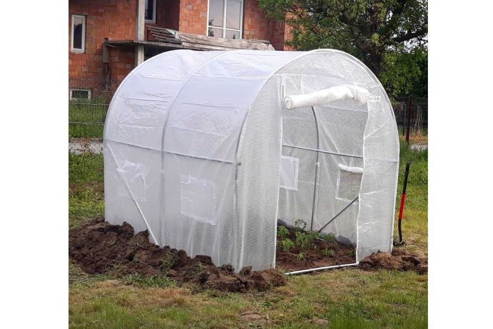 Sprzedam używaną pokrywę na tunel foliowy 2x2 m