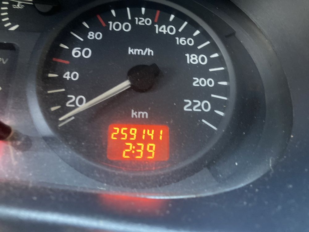Renault  clio 1.5 dci van 2 lugares