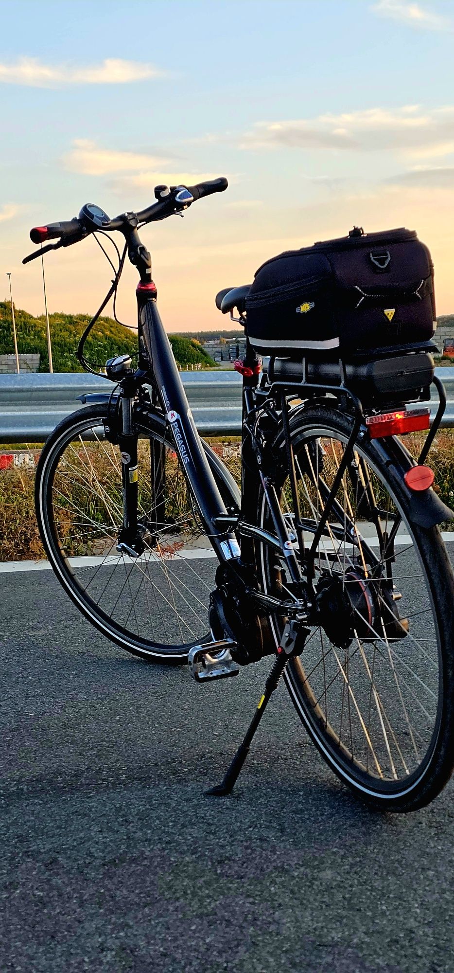 Rower elektryczny Pegasus premio Nu-E Nuvinci N360