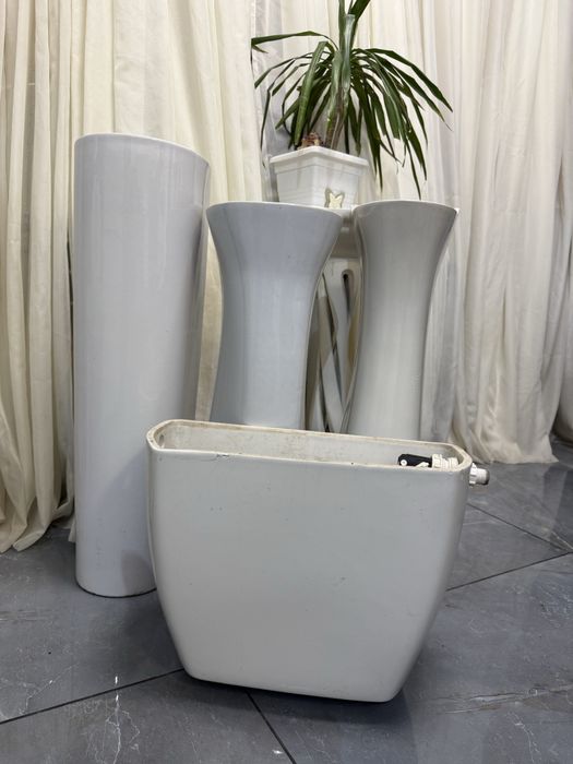 Ножка под умывальник, бачёк для унитаза,, размеры на фото