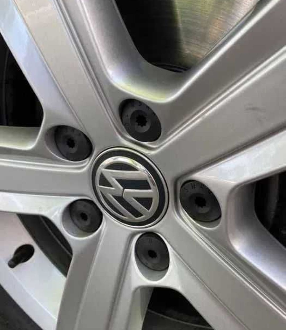 ковпачки (заглушки) на болти, гайки для Volkswagen