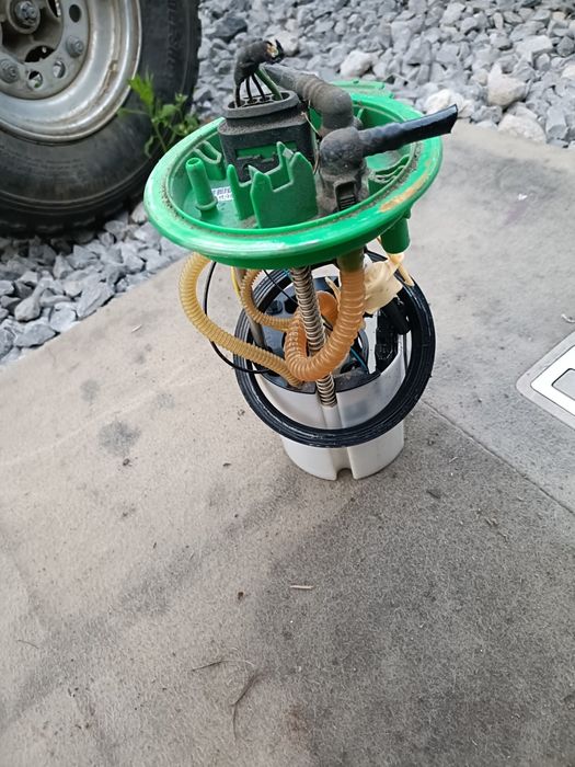 Audi a4 B7 Seat Exeo pompka paliwa 2.0 t