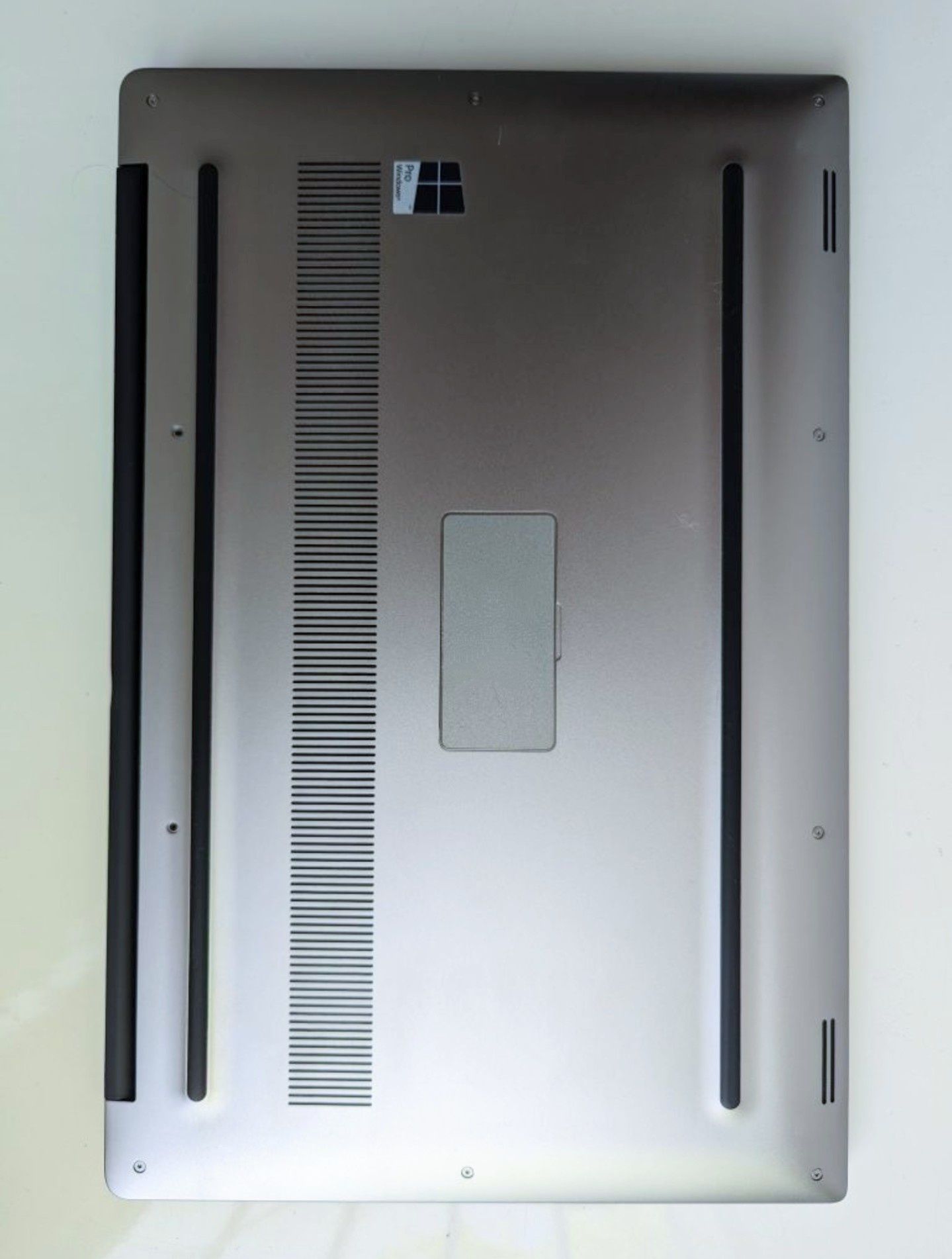 Ноутбук Dell XPS 9550 Core i7 nVidia GTX960M 8-32/256-1Tb SSD m.2