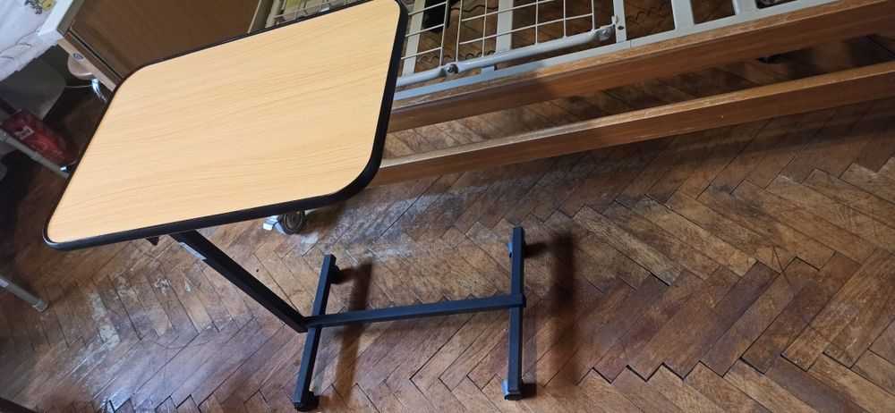 Stolik do łóżka rehabilitacyjny