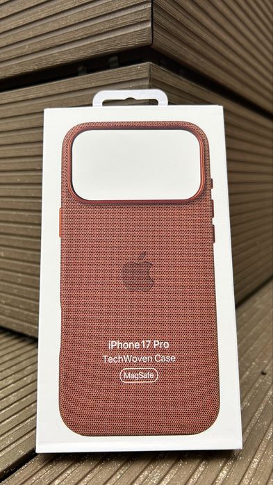 Etui ze tkaniny TechWoven z Magsafe do Iphone’a 17 Pro Siena