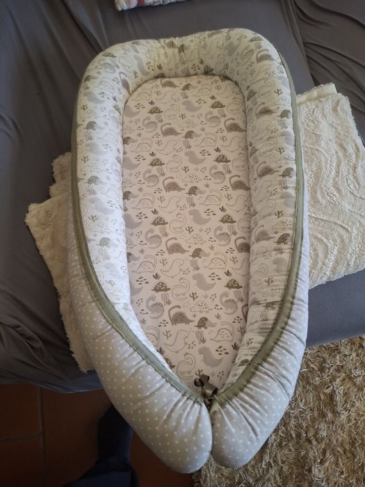 Ninho de bebé com almofada