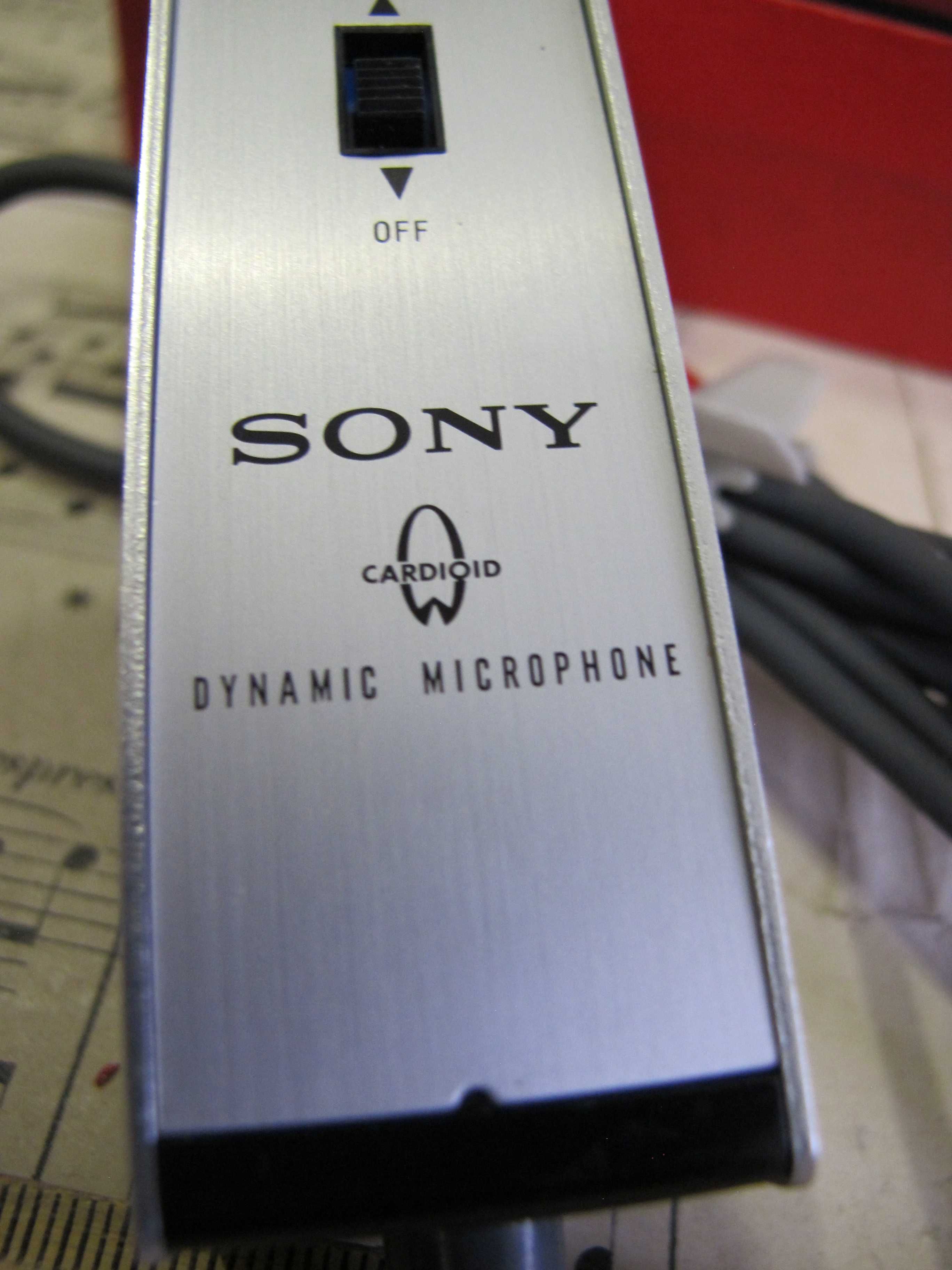 Microfone Sony F-95 Antigo