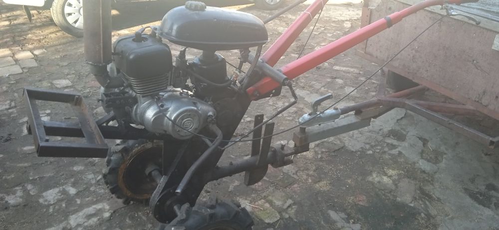 Продам мотоблок.