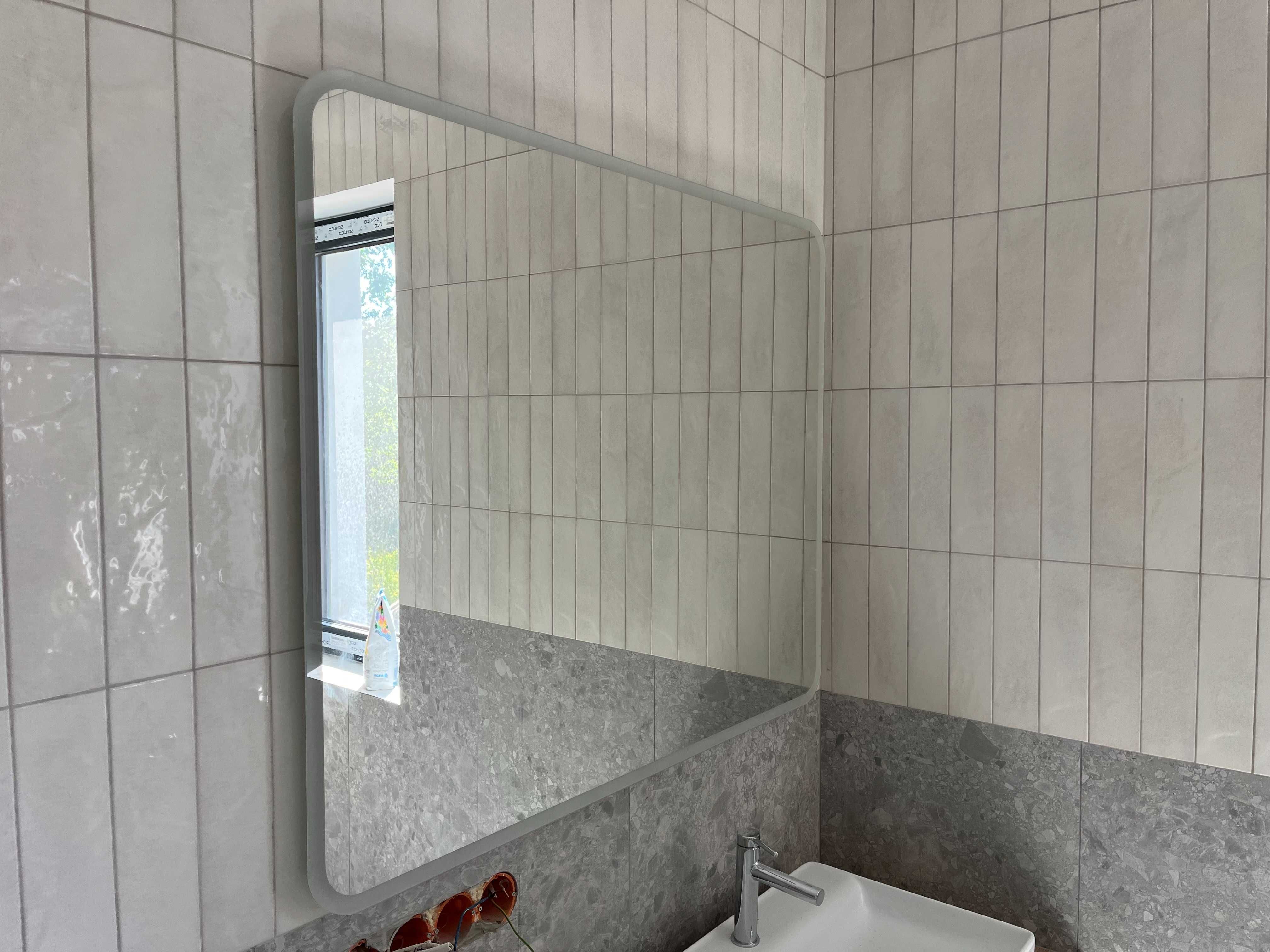 Lustro łazienkowe LED marki ALASTA Monaco - szer. 110 cm, wys. 90 cm