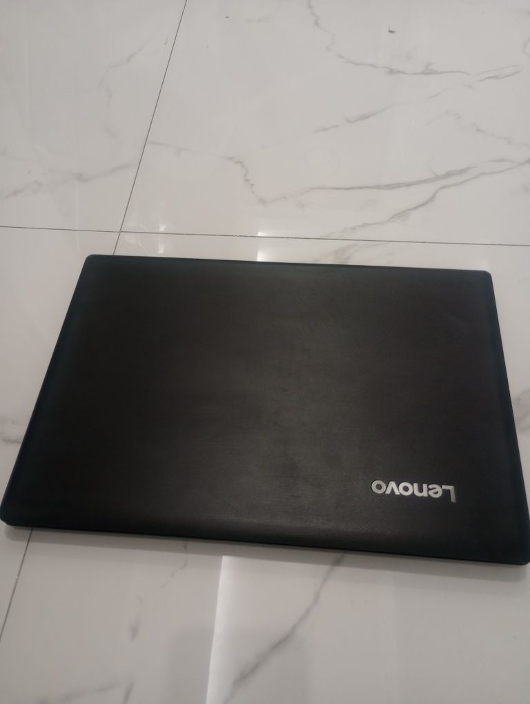 Laptop Lenowo  Ideapad 110