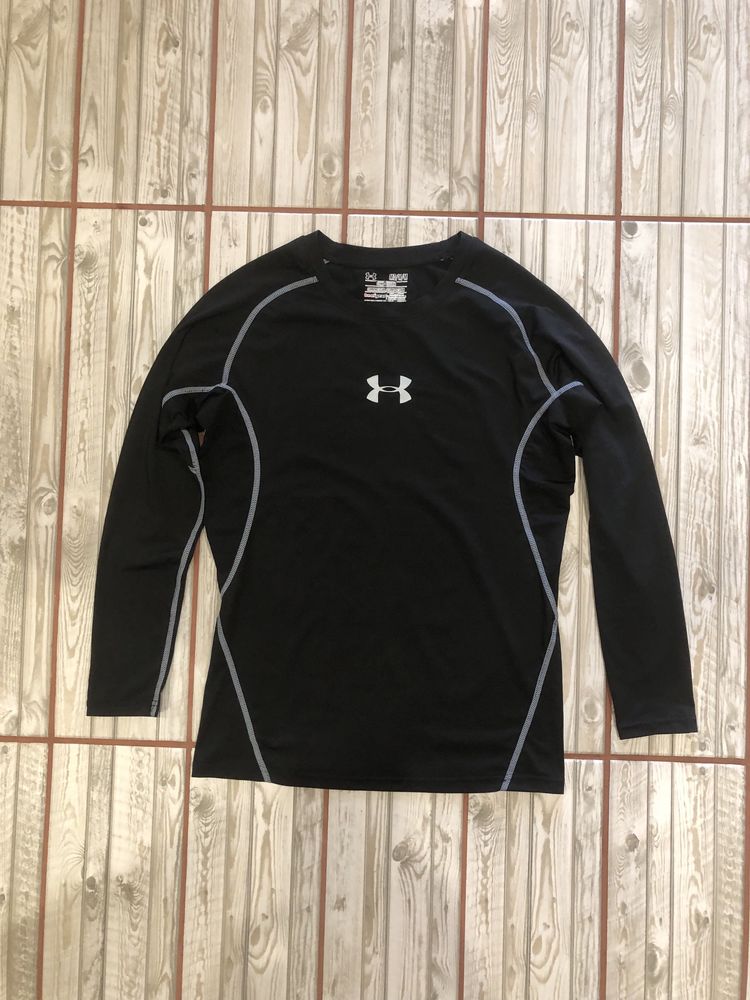 Компрессионная, термо футболка Under Armour