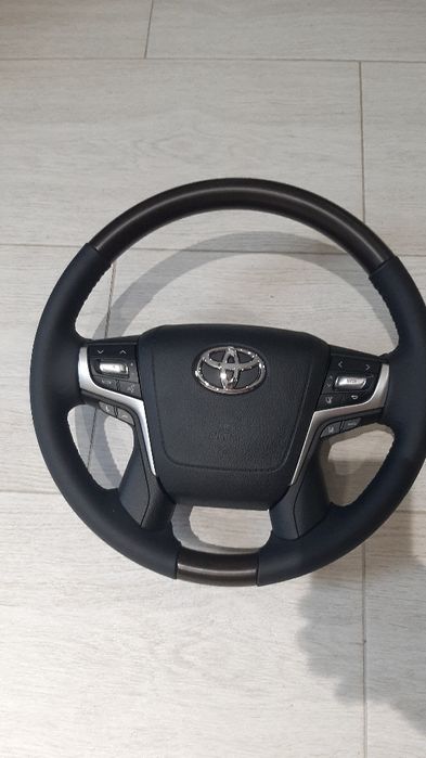 Руль,кермо Тойота Toyota Land Cruiser