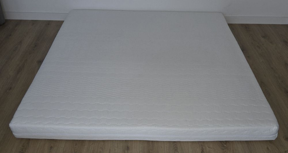 Materac Janpol 200x200 sprezynowy