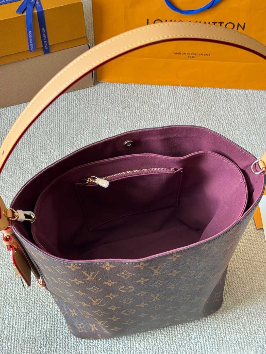 Grande bolsa de couro LV all inbb
