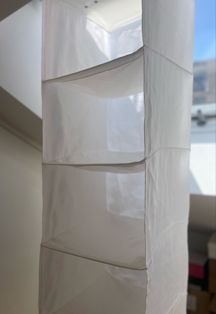 IKEA 2x Roupeiros Suspensos com Divisórias para Arrumação