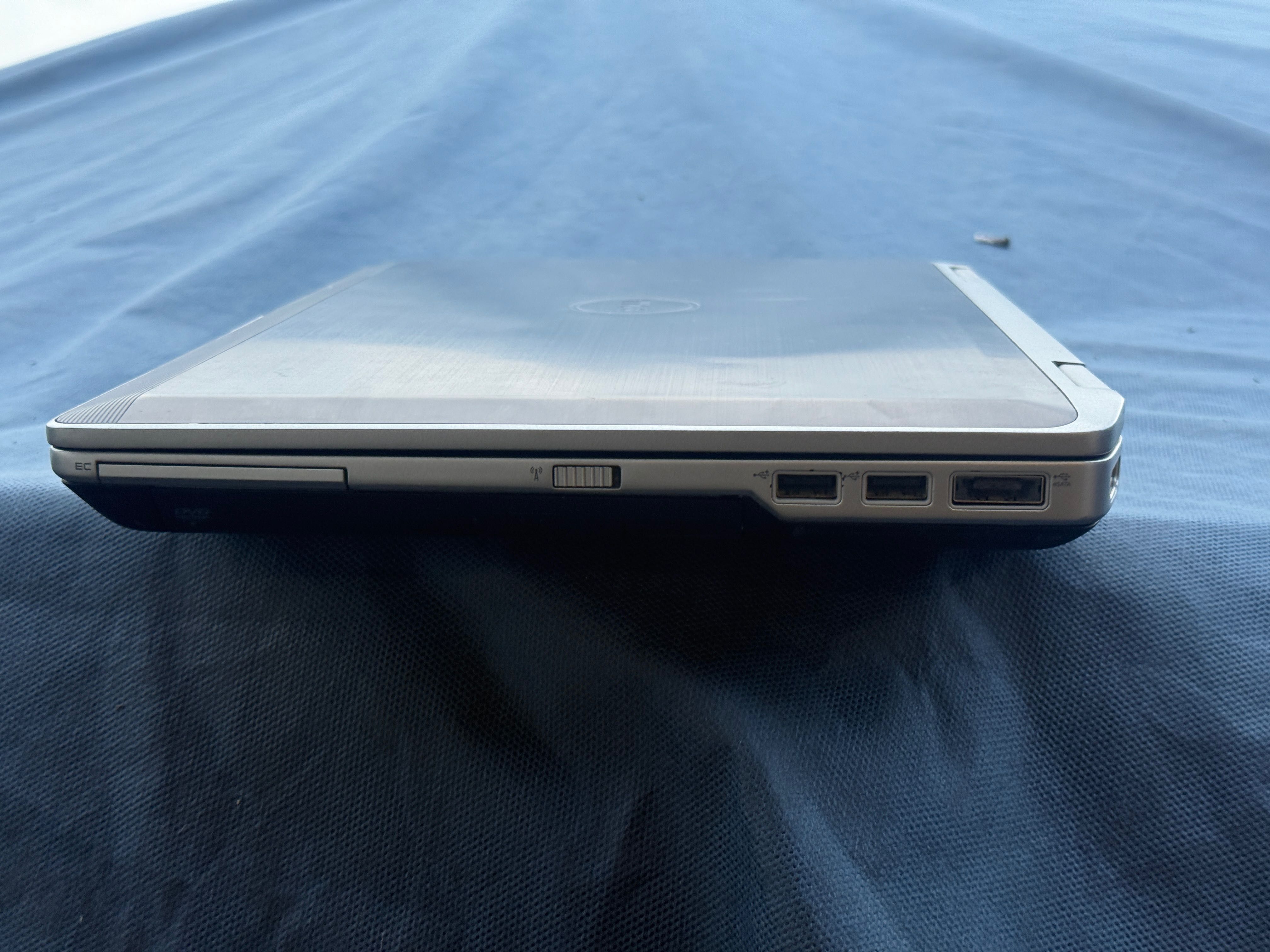 Laptop Dell Latitude E6420