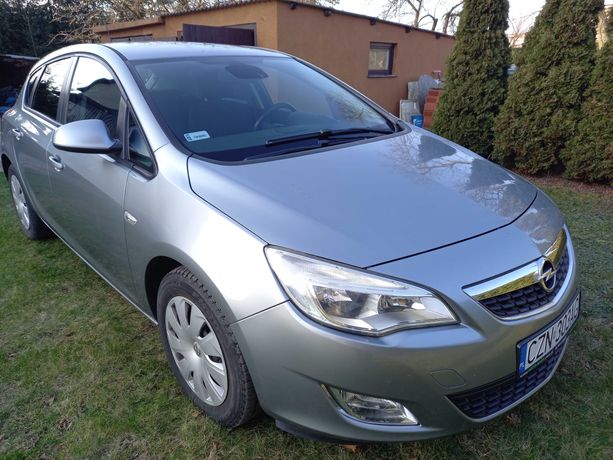 Opel Astra IV 1.7 CDTI Enjoy  2010 r  110 KM