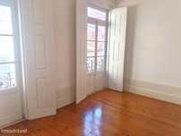 Apartamento T2 em Coimbra (Baixa)