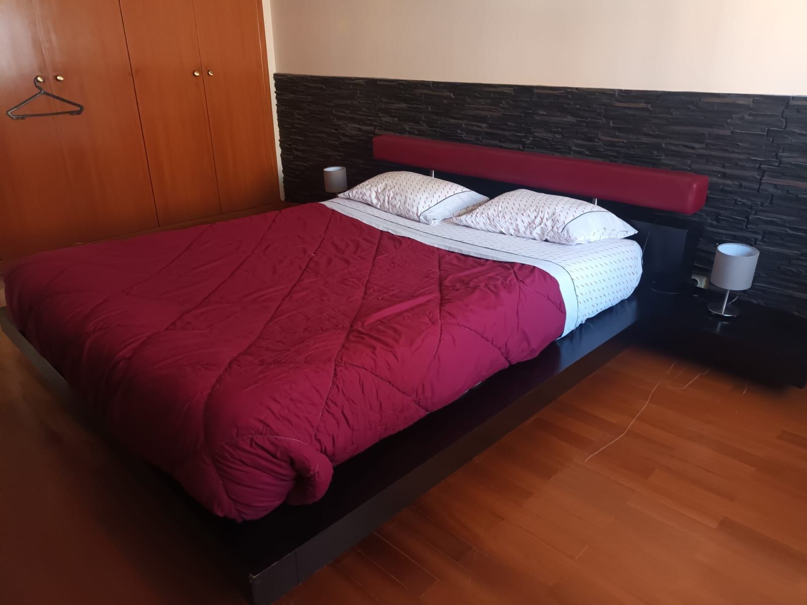 Vendo cama de casal