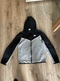 NIKE TECH FLEECE 147-158 размер хс