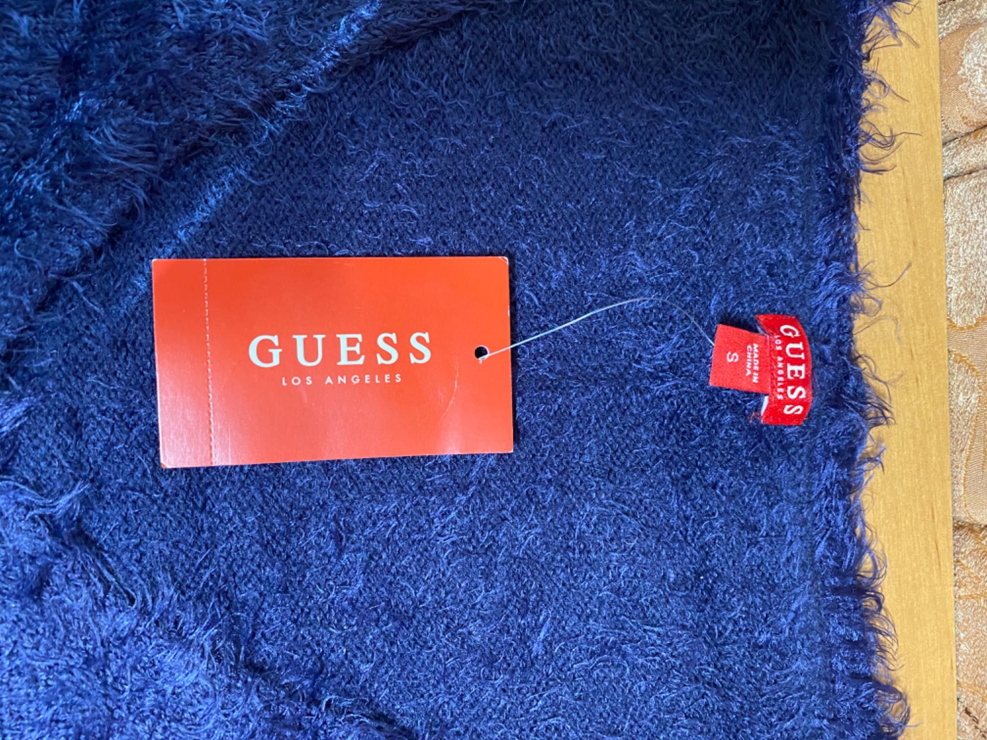 Свитер Guess  S.