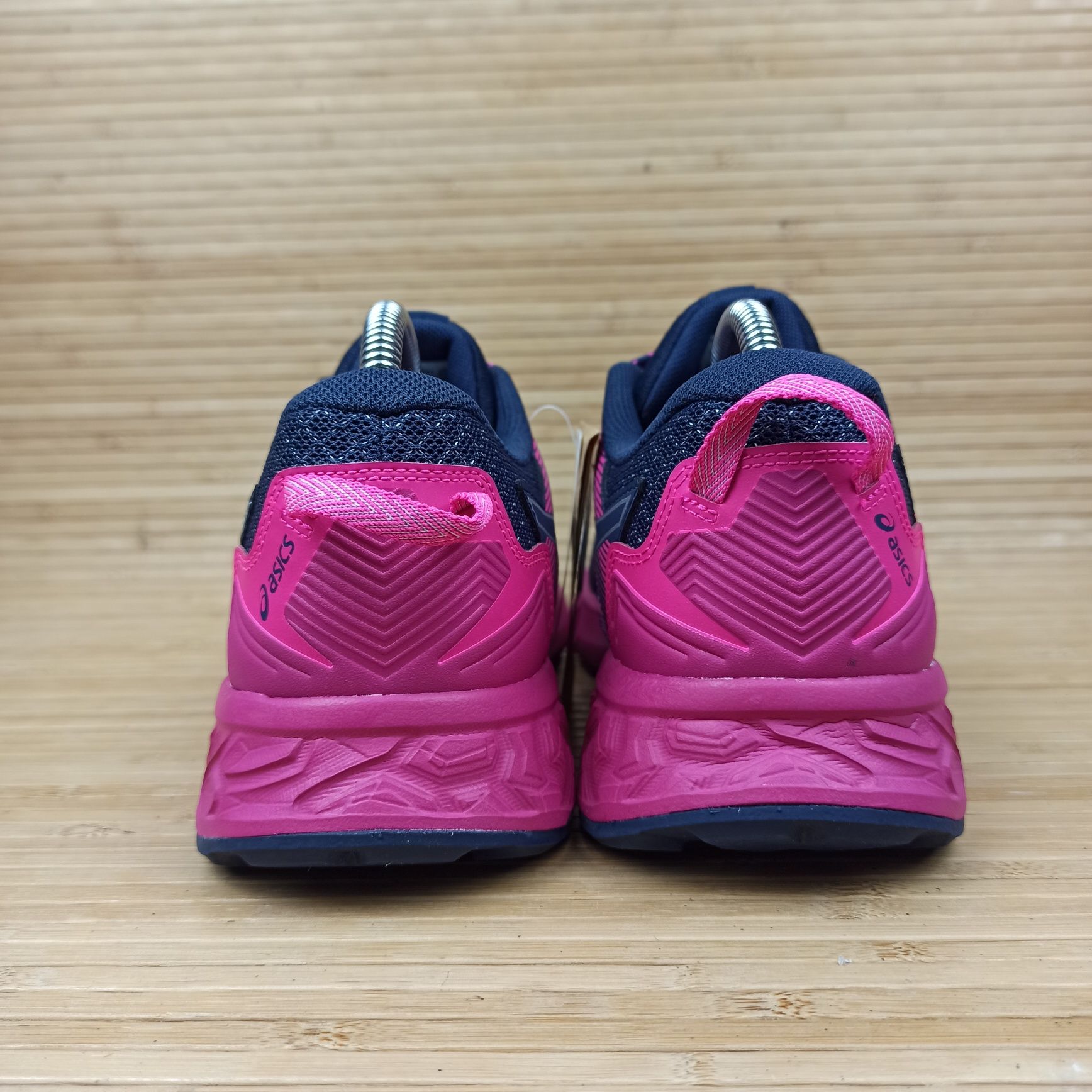 Кросівки трейлові Asics Gel-Kanaku 4  Розміри  36 - 42